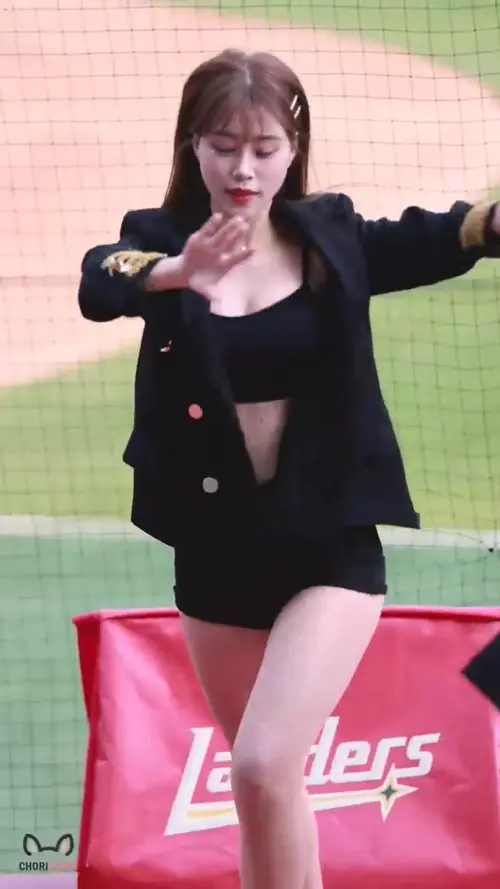 SSG 김도아 치어리더 최근 공연